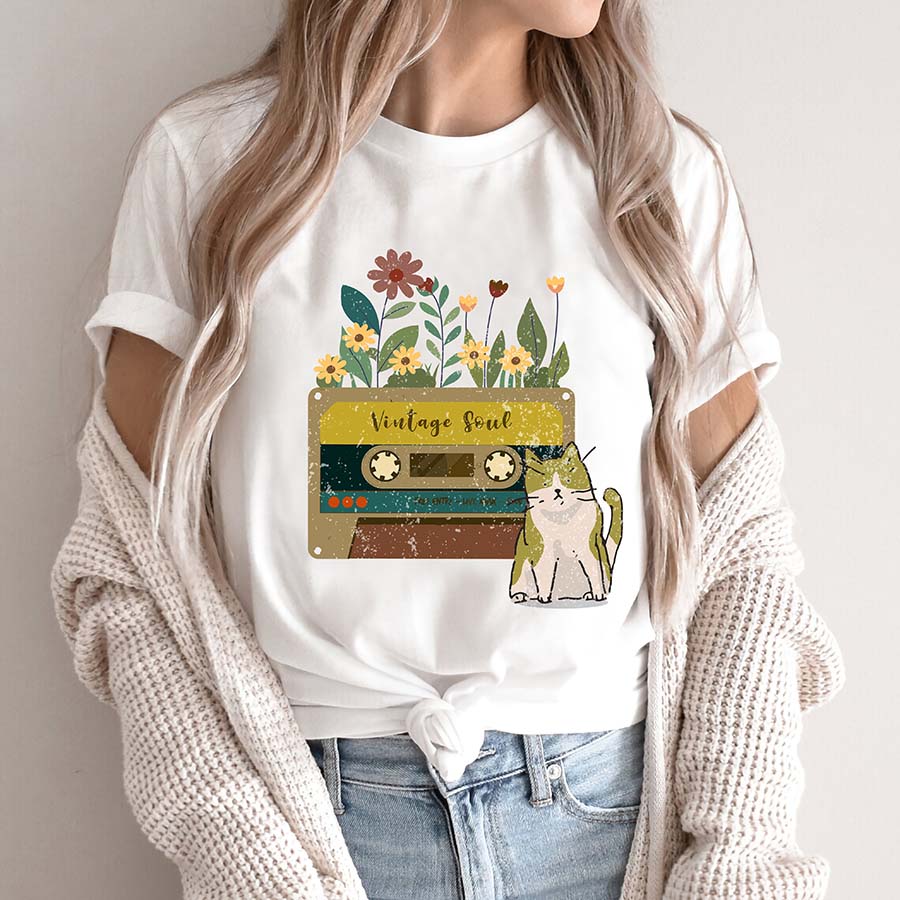 Vintage Cat Shirt For Women – Retro Soul Flowers Wildflower Shirt